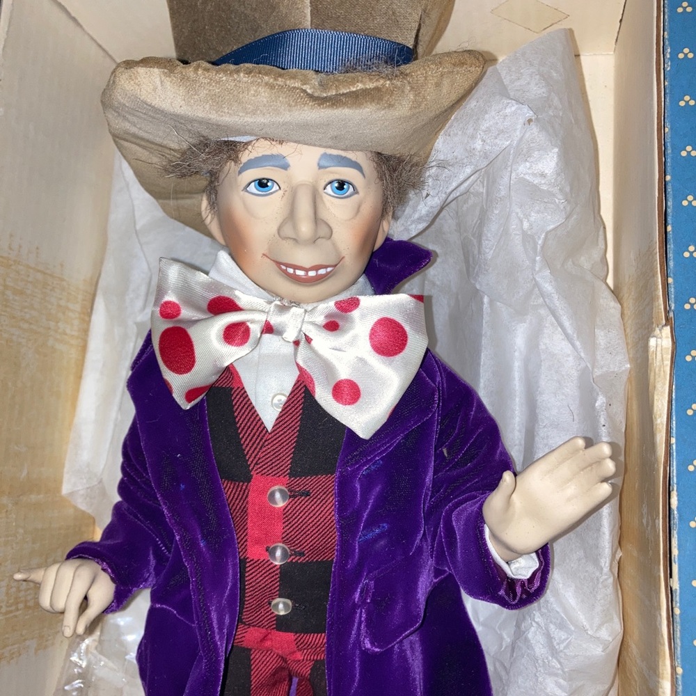 MAD HATTER DOLL BY DAKIN - Picture 9 of 13